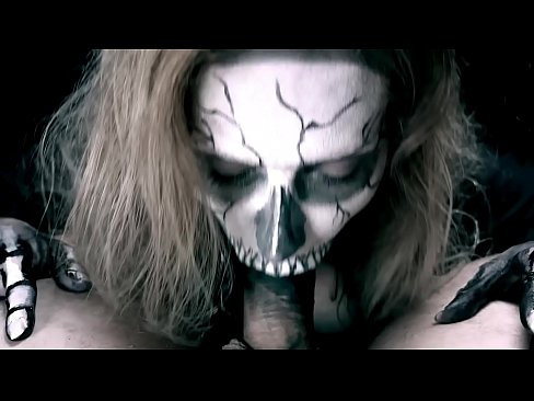 ❤️ Demoniška mergina čiulpia varpą savo juoda burna ir ryja spermą. ❤️ Anal video prie mūsų lt.redporn-tv.ru ️❤