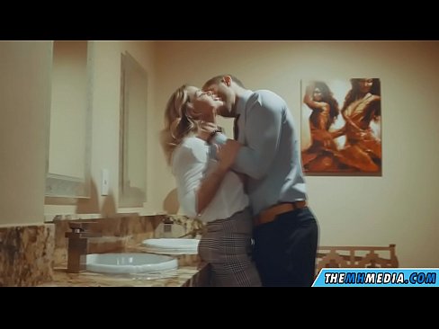 ❤️ Kai krūtininga blondinė vilioja tave viešajame tualete ❤️ Anal video prie mūsų lt.redporn-tv.ru ️❤